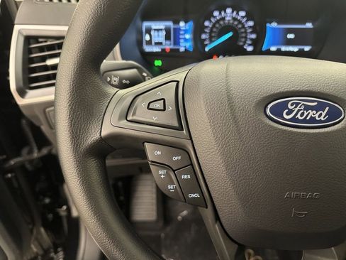 New 2024 Ford Edge SE image 10