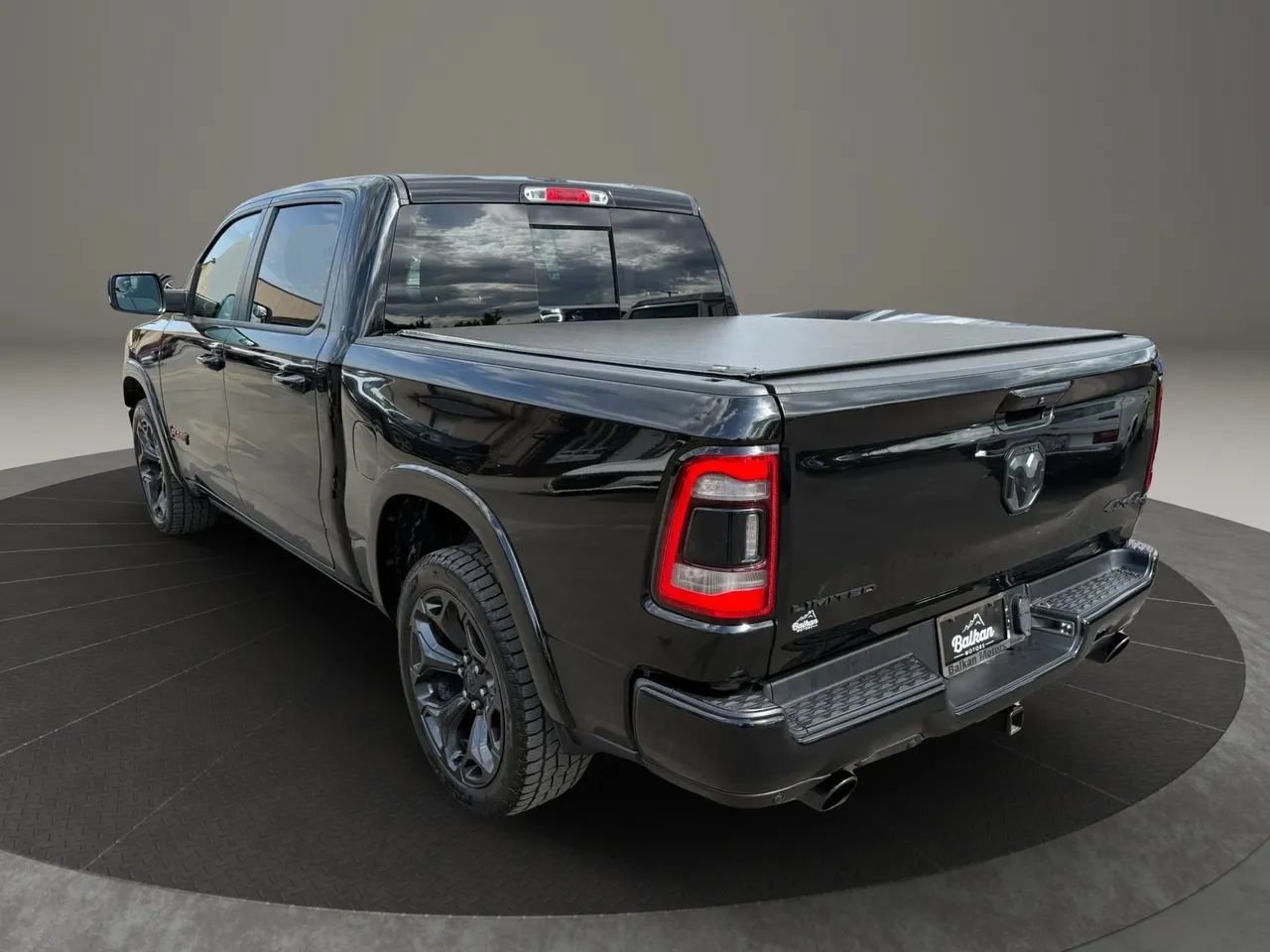 Used 2022 RAM 1500 Limited w/ (RED) Edition AWD/4WD image 10