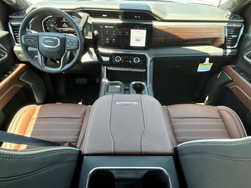 New 2026 GMC Sierra 2500 Denali Ultimate AWD/4WD image 12