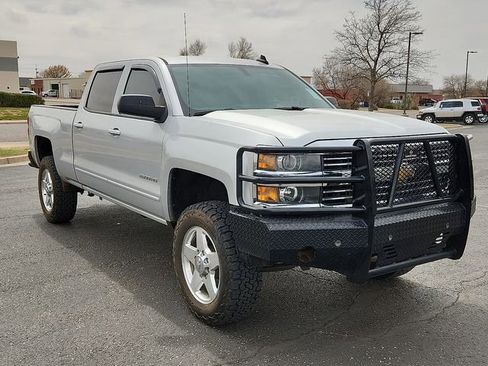 Used 2015 Chevrolet Silverado 2500 LT w/ LT Convenience Package image 6