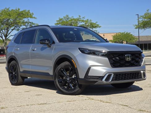 Used 2025 Honda CR-V Sport Touring image 2