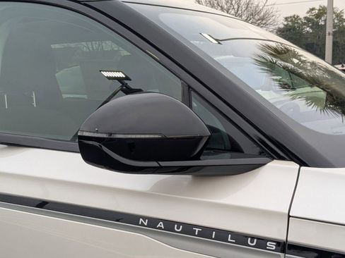 New 2026 Lincoln Nautilus Reserve AWD/4WD image 12