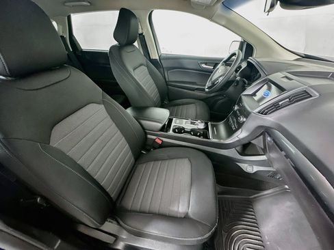 Used 2020 Ford Edge SE FWD image 30