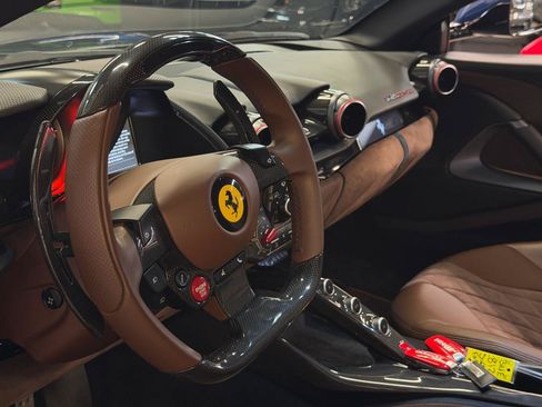 Used 2019 Ferrari 812 Superfast RWD image 36