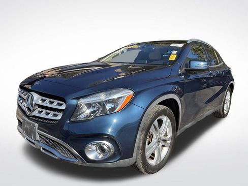 Used 2019 Mercedes-Benz GLA 250 4MATIC w/ Premium Package image 8