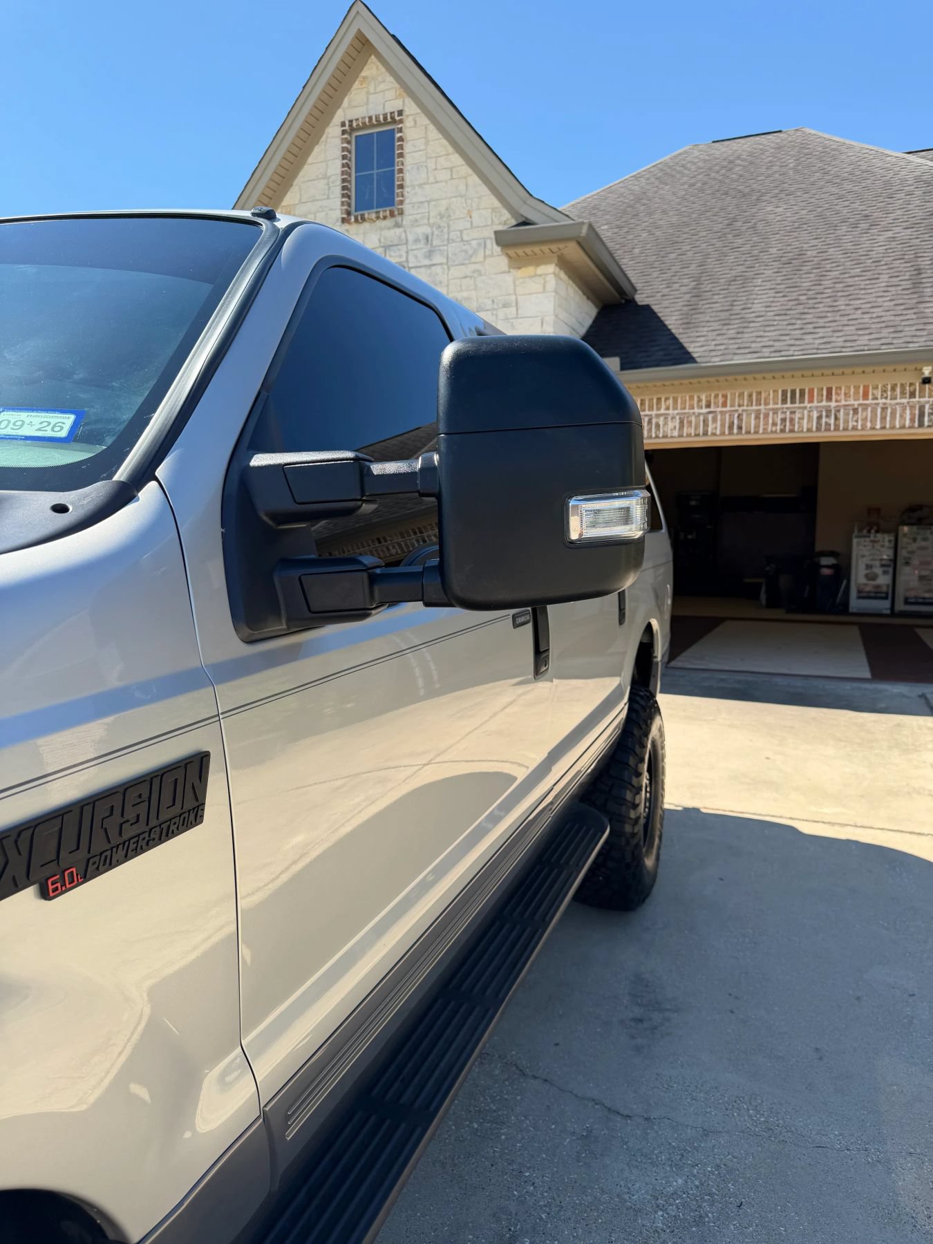Used 2004 Ford Excursion XLT AWD/4WD image 10
