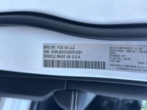 New 2025 Jeep Grand Cherokee L Overland image 28