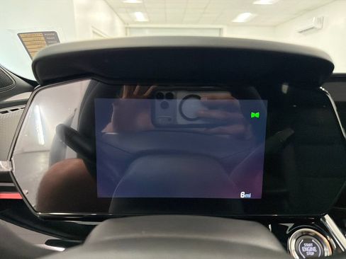 New 2026 Chevrolet Trax RS w/ Sunroof Package FWD image 16