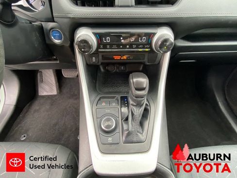 Certified 2021 Toyota RAV4 XLE w/ Convenience Package AWD/4WD image 42