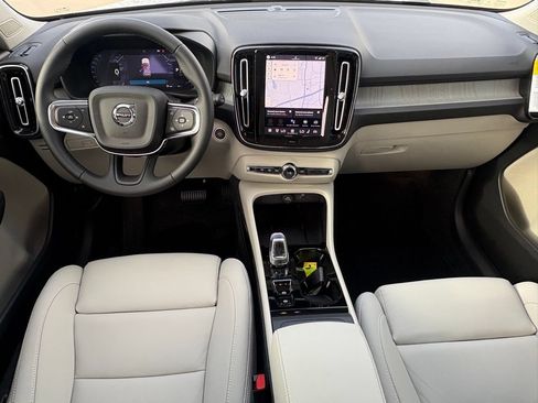 New 2026 Volvo XC40 B5 Plus w/ Protection Package Premier AWD/4WD image 7