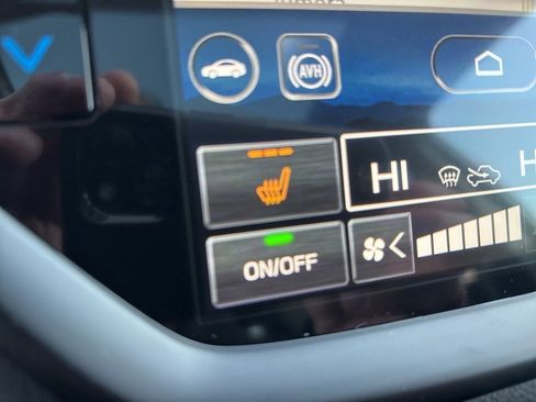 New 2026 Subaru Ascent Limited Bronze image 25