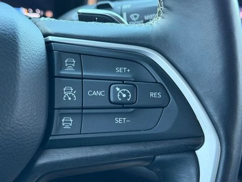 Used 2021 Jeep Grand Cherokee L Limited RWD image 21