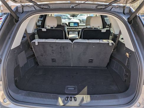 Certified 2025 Lincoln Aviator Reserve image 15