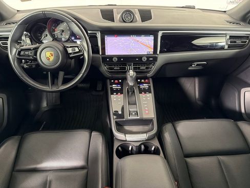Used 2023 Porsche Macan Turbo image 25