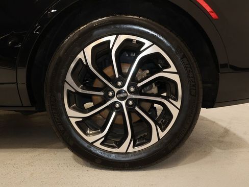 Used 2024 Lincoln Nautilus Reserve AWD/4WD image 34