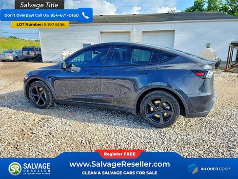 Used 2026 Tesla Model Y AWD image 3