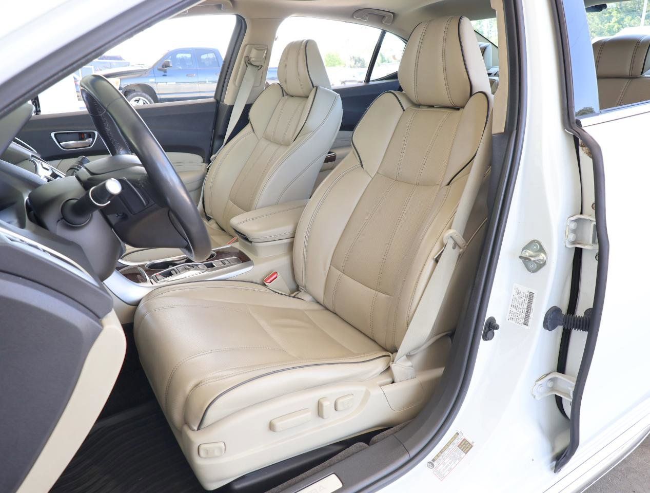Used 2018 Acura TLX w/ Technology Package FWD image 14