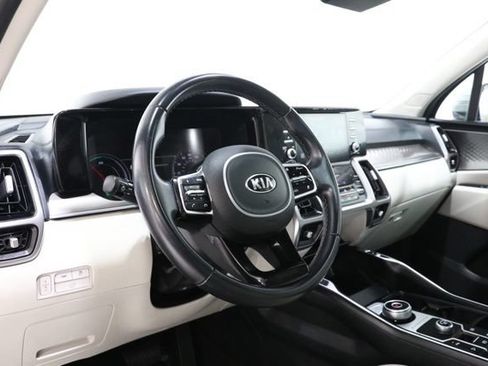 Used 2021 Kia Sorento EX FWD image 16