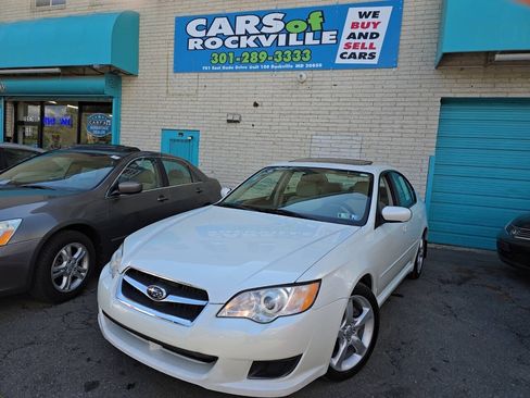 Used 2009 Subaru Legacy 2.5i Special Edition AWD/4WD image 2