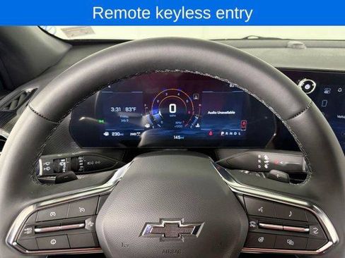 New 2026 Chevrolet Equinox LT w/ Convenience Package II AWD/4WD image 11