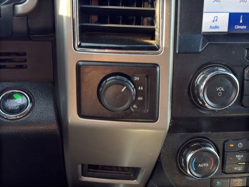 Used 2019 Ford F150 Lariat image 16