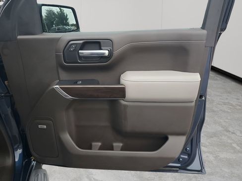 Used 2020 GMC Sierra 1500 SLT image 13