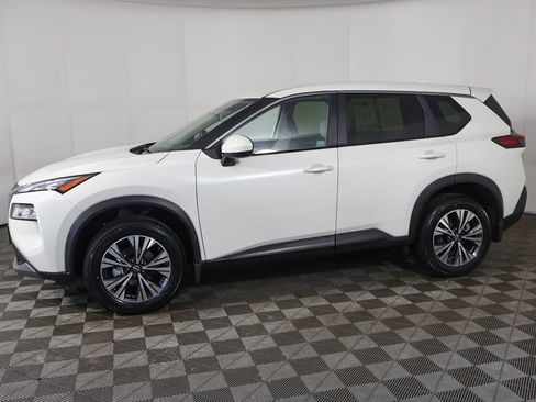 Used 2023 Nissan Rogue SV AWD/4WD image 15