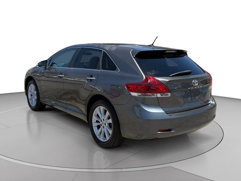 Used 2013 Toyota Venza XLE w/ XLE Premium Pkg FWD image 3