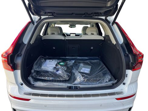 New 2026 Volvo XC60 T8 Ultra w/ Protection Package Premier AWD/4WD image 6
