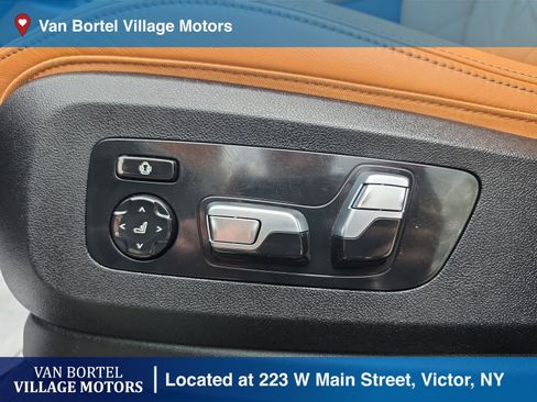Used 2023 BMW X5 xDrive40i w/ Executive Package AWD/4WD image 14