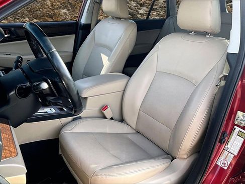 Used 2016 Subaru Outback 2.5i Limited image 23