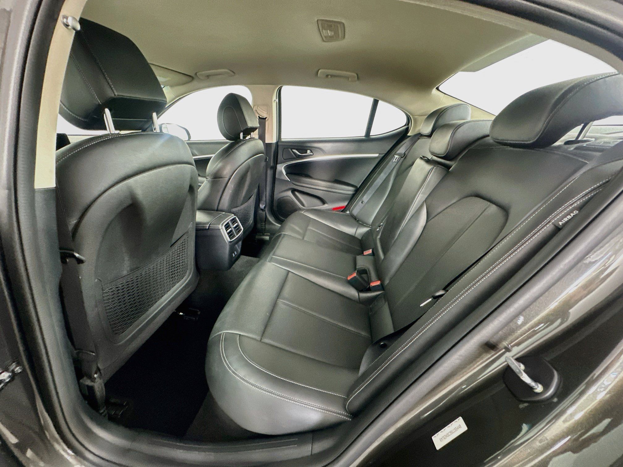 Used 2025 Genesis G70 2.5T RWD image 27
