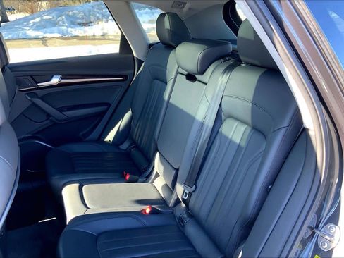 Used 2018 Audi Q5 2.0T Premium Plus w/ Premium Plus Package image 21