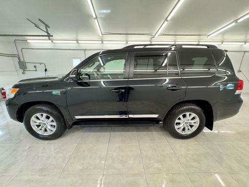 Used 2021 Toyota Land Cruiser AWD/4WD image 13