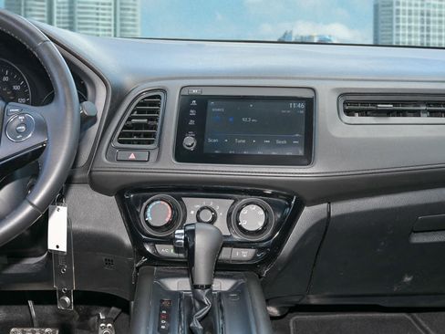 Certified 2019 Honda HR-V Sport image 15