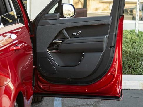 New 2026 Land Rover Range Rover Sport Dynamic SE image 24