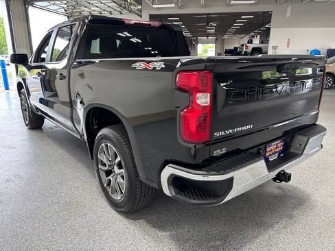 Used 2025 Chevrolet Silverado 1500 LT AWD/4WD image 5