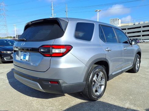 Certified 2025 Honda Pilot EX-L image 25