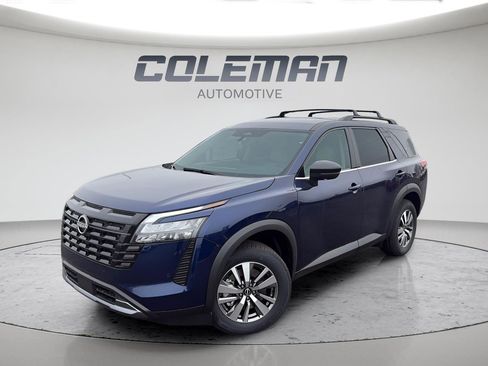 New 2026 Nissan Pathfinder SL image 1