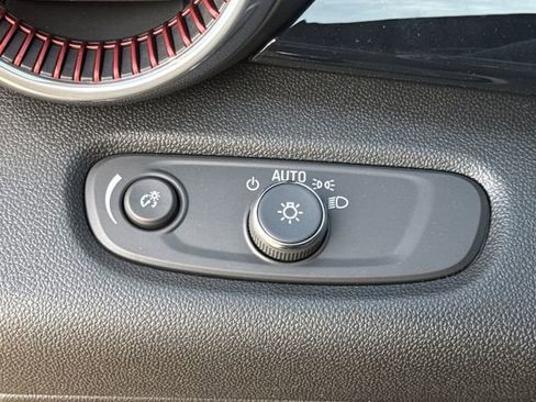 New 2026 Chevrolet Trax RS w/ Sunroof Package FWD image 24