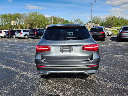 Used 2017 Mercedes-Benz GLC 300 4MATIC w/ Premium 2 Package image 4