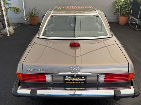 Used 1987 Mercedes-Benz 560 SL image 11