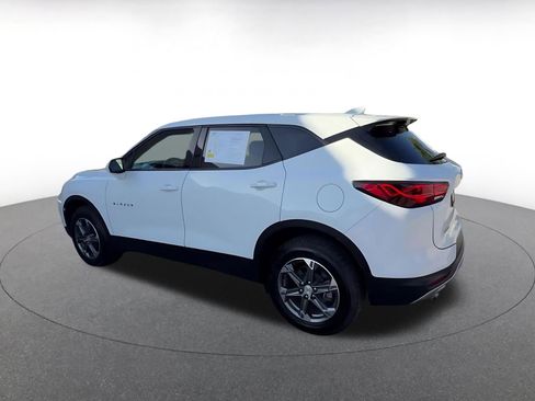 Used 2025 Chevrolet Blazer LT FWD image 10