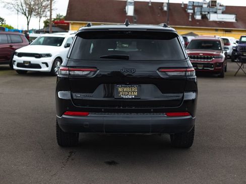 Used 2023 Jeep Grand Cherokee L Limited w/ Luxury Tech Group II AWD/4WD image 10