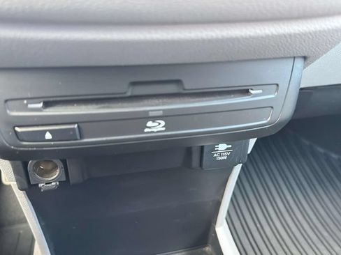 Used 2018 Honda Odyssey Elite image 25