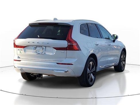 Used 2023 Volvo XC60 T8 Core w/ Climate Package image 4