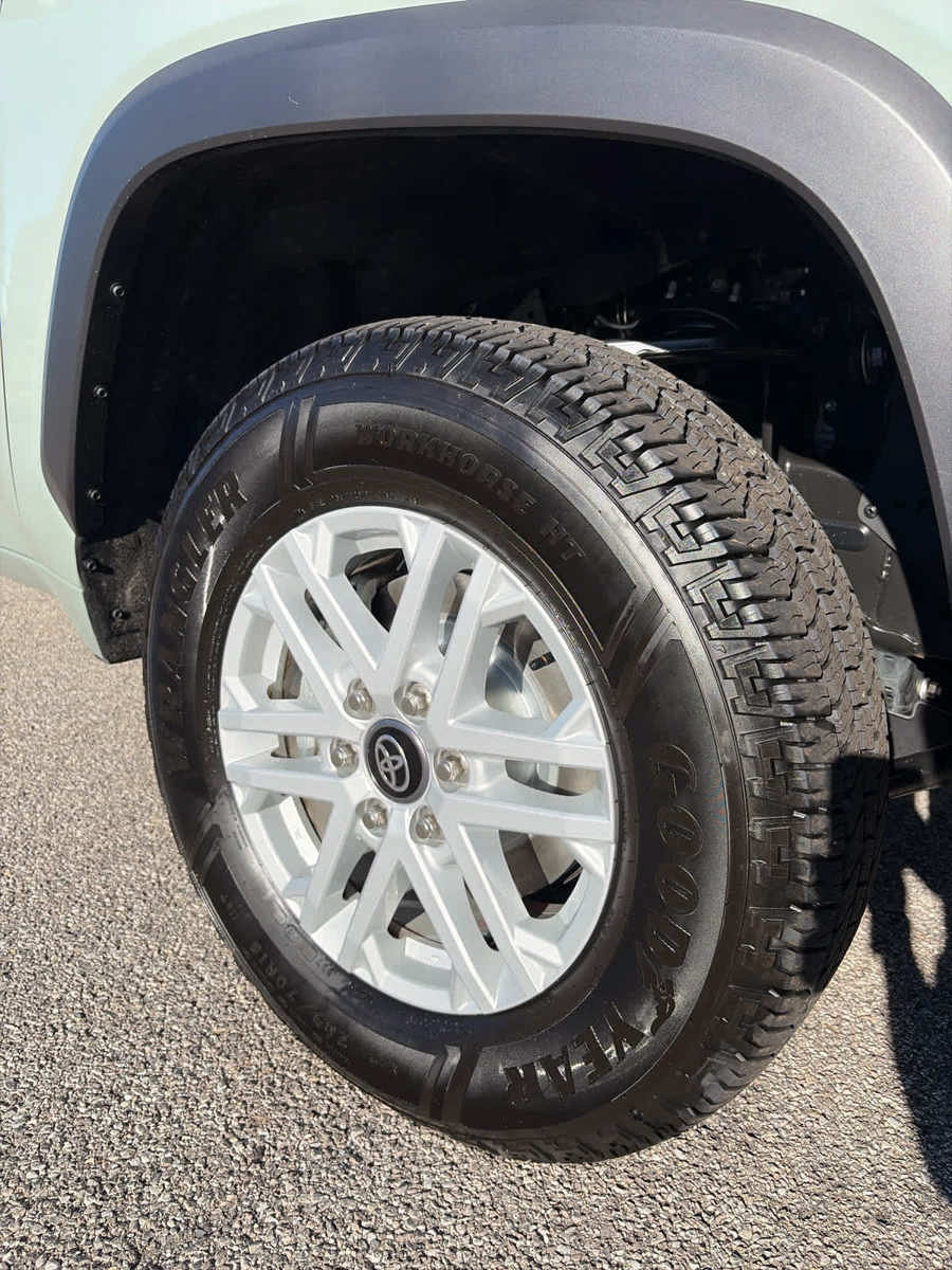 Used 2025 Toyota Tundra SR5 AWD/4WD image 19
