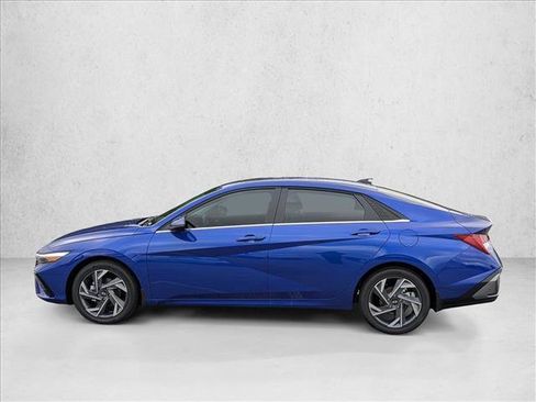 New 2026 Hyundai Elantra Limited FWD image 8