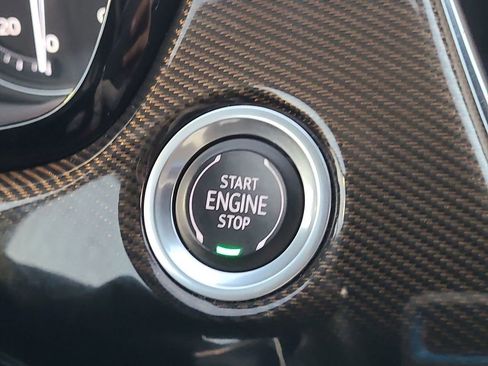 Used 2022 Cadillac XT6 Sport w/ Platinum Package image 35