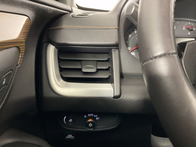 Used 2019 GMC Terrain SLE w/ Driver Convenience Package AWD/4WD image 18